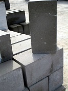 Блок бетонный   200х300х600